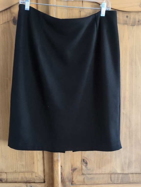 Dresses & Skirts - i Classic Black Women's Pencil Skirt